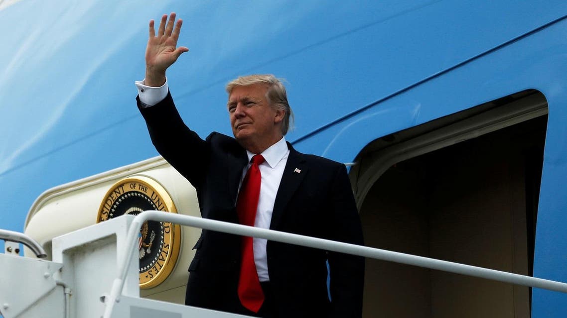 U.S. President Donald Trump arrives aboard Air Force One at Palm Beach International Airport in West Palm Beach, Florida, U.S. March 3, 2017. (REUTERS)