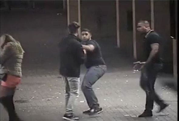العصابة تهاجم شريك المرأة