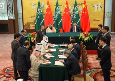 خادم الحرمين والرئيس الصيني يشهدون توقيع الاتفاقيات