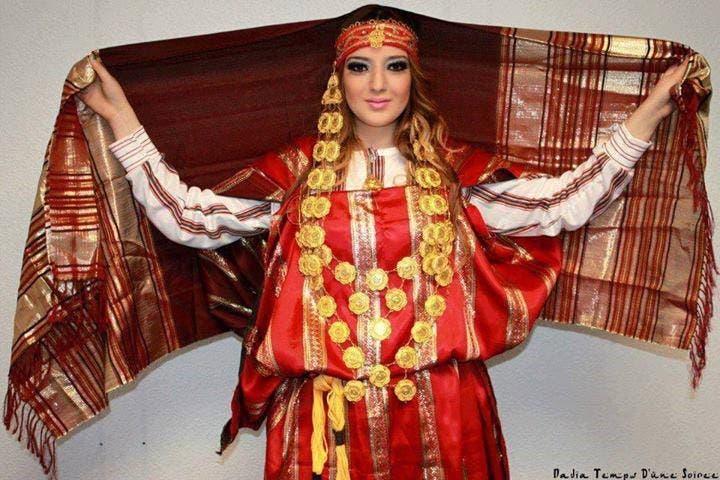 Libyan traditional dress painted in 1818-1820 by British traveler ...