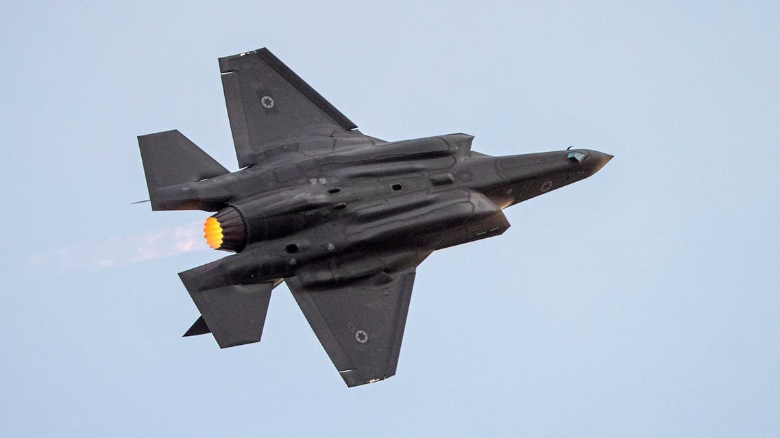 An Israeli F-35 fighter jet performs in an air show during the graduation ceremony of Israeli air force pilots at the Hatzerim base in the Negev desert, near the southern Israeli city of Beer Sheva, on December 29, 2016.