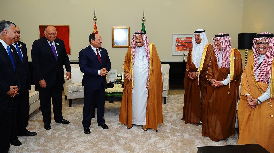 A handout picture released by the Egyptian Presidency shows Egypt's President Abdel Fattah al-Sisi (C-L) meeting with Saudi Arabia's King Salman bin Abdulaziz al-Saud (C-R) on the sidelines of the Arab League summit in the Jordanian Dead Sea resort of Sweimeh on March 29, 2017. AFP