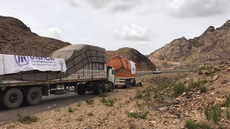ذمار.. الحوثيون يحتجزون عشرات الناقلات المحملة بالغذاء