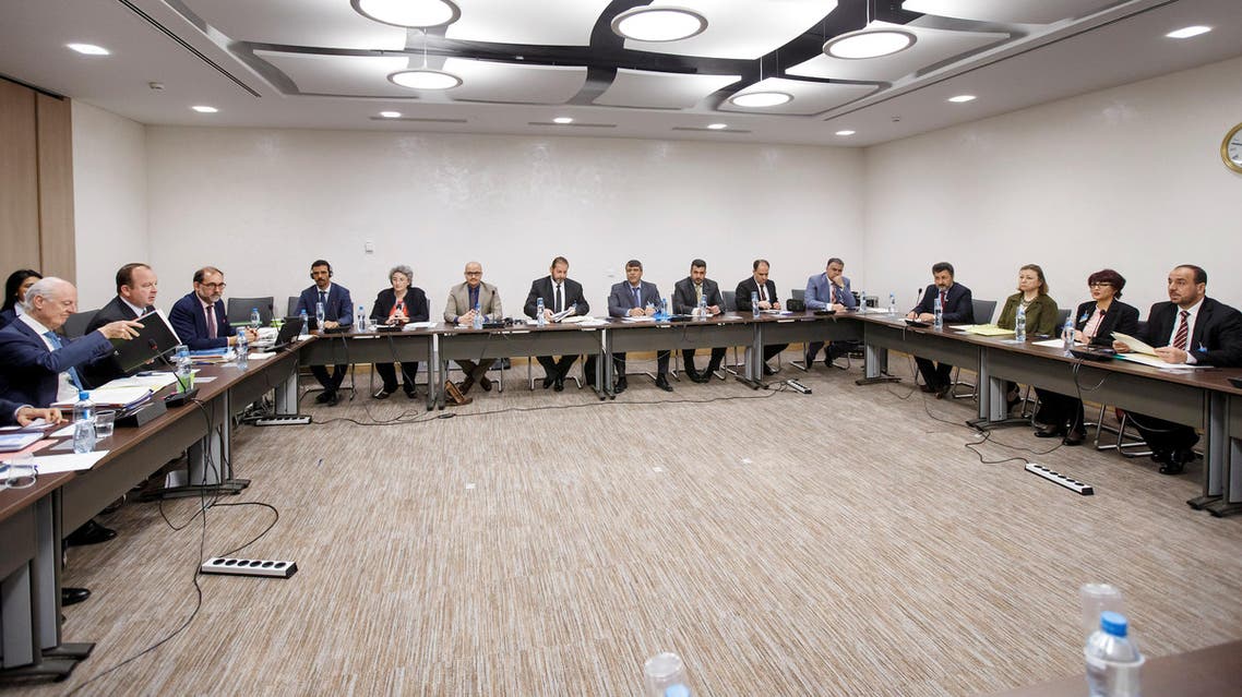 UN Special Envoy of the Secretary-General for Syria Staffan de Mistura, left, and Syria's main opposition High Negotiations Committee (HNC) leader Nasr al-Hariri, right, attend a round of negotiation, during the Intra Syria talks, at the European headquarters of the United Nations in Geneva, Switzerland March 31, 2017. REUTERS/Salvatore Di Nolfi/Pool