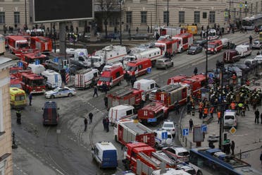 General view of emergency services attending the scene outside Sennaya Ploshchad metro station, following explosions in two train carriages in St. Petersburg, Russia April 3, 2017 (Photo: Reuters/Anton Vaganov)