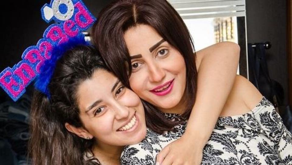 لماذا تآمرت وفاء عامر على شقيقتها آيتن في الفن