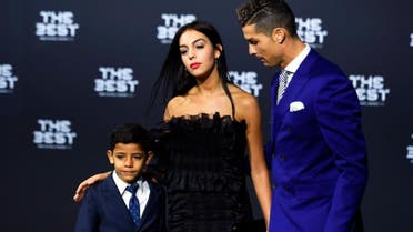 كريسيانو رونالدو وصديقته جورجينا رودريجيز وابنه جونيور