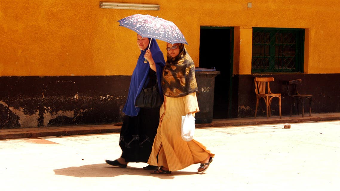egypt women shutterstock