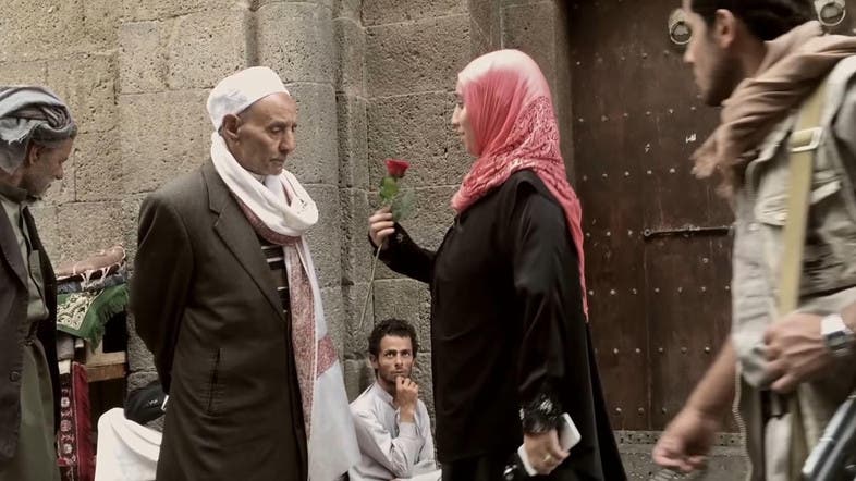 Flowers not bullets! Social experiment in Yemen promotes ...