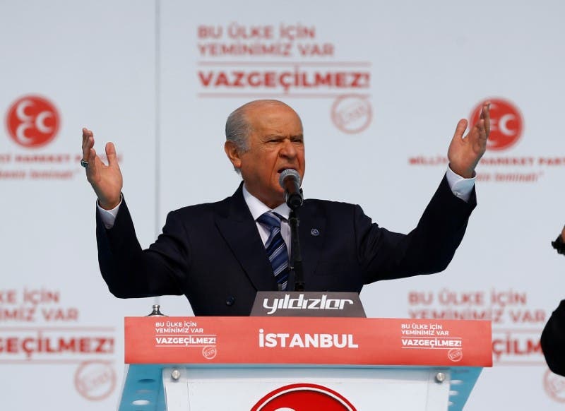 رئيس حزب الحركة القومية التركي المعارض دولت بهجلي