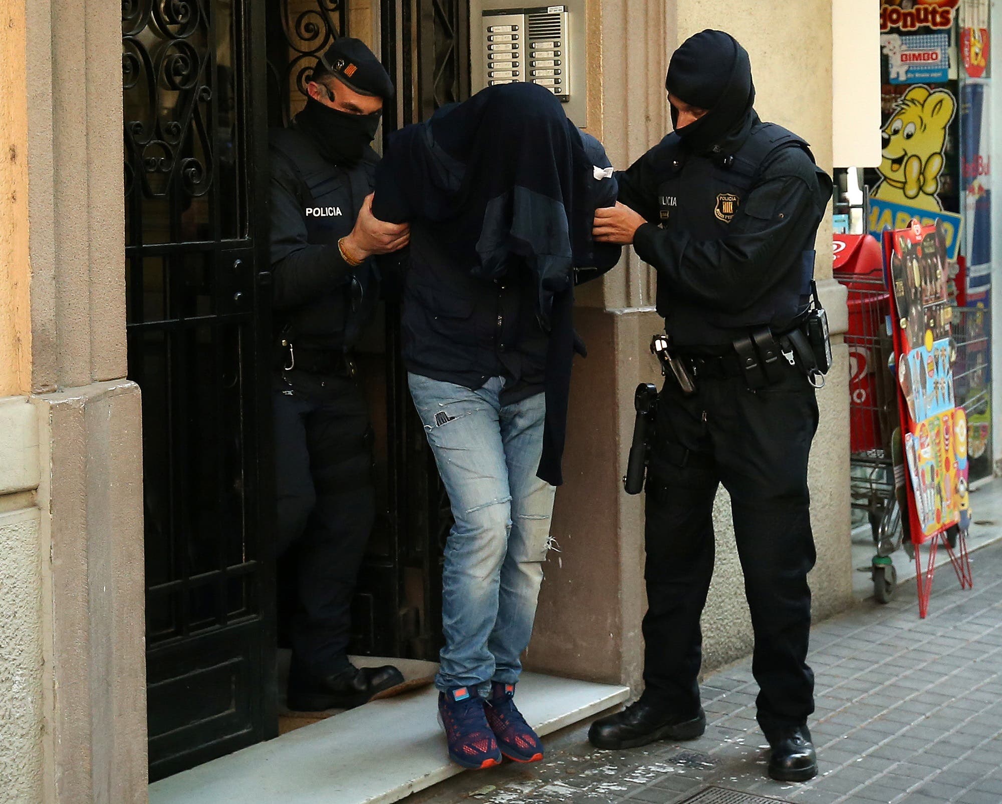 Sweeping operation against extremist militants in which eight people were arrested in Spain. (Reuters)