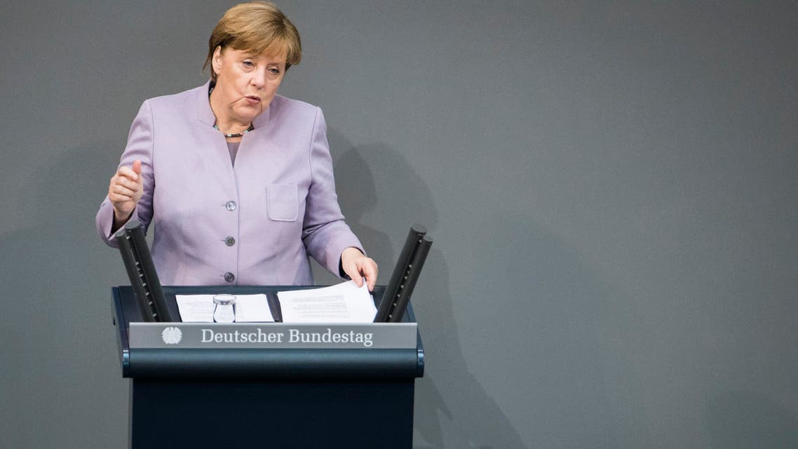 German Chancellor Angela Merkel delivers a speech on Europe at the Bundestag, the German lower house of parliament ahead of a EU summit in Brussels on April 27, 2017 in Berlin. German Chancellor Angela Merkel on Thursday told Britain not to have any "illusions" that it would have the same rights as an EU member after it leaves the bloc. ميركل تتحدث قبل قمة أوروبية 27-4-2017