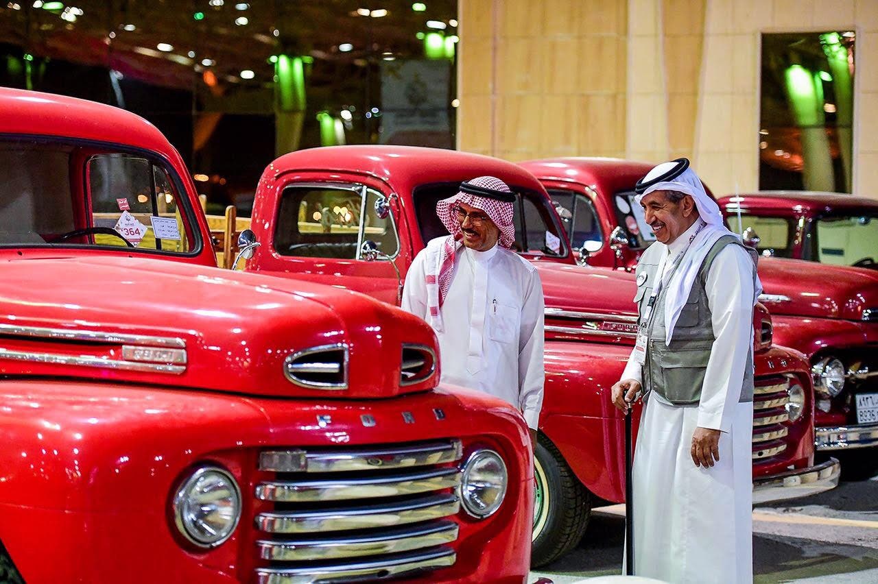 In Pictures A Look Inside The Classic Cars Festival In Saudis Qassim Al Arabiya English