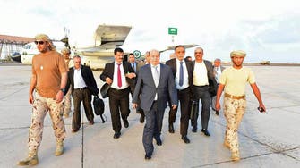 Yemen’s Hadi discusses resumption of peace talks with UN envoy 