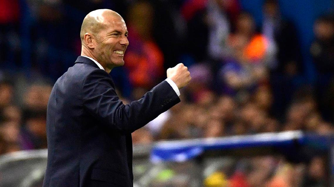Real Madrid's French coach Zinedine Zidane gestures on the sideline during the UEFA Champions League semi final second leg football match Club Atletico de Madrid vs Real Madrid CF at the Vicente Calderon stadium in Madrid, on May 10, 2017.