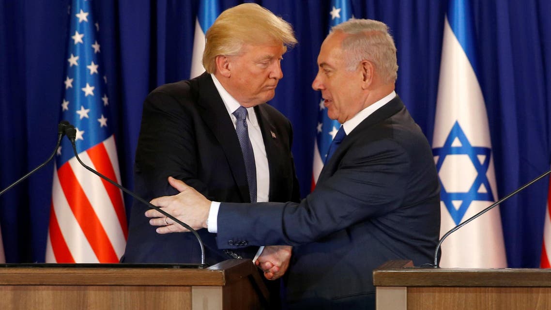 U.S. President Donald Trump (L) and Israel's Prime Minister Benjamin Netanyahu embrace after delivering remarks before a dinner at Netanyahu's residence in Jerusalem May 22, 2017. (Reuters)