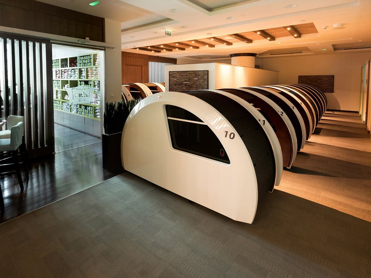 Sleep Cabins Introduced At Dubai International Airport Al Arabiya English