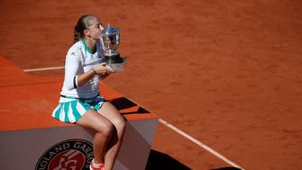 Jelena Ostapenko roars back to upset Simona Halep in French Open final