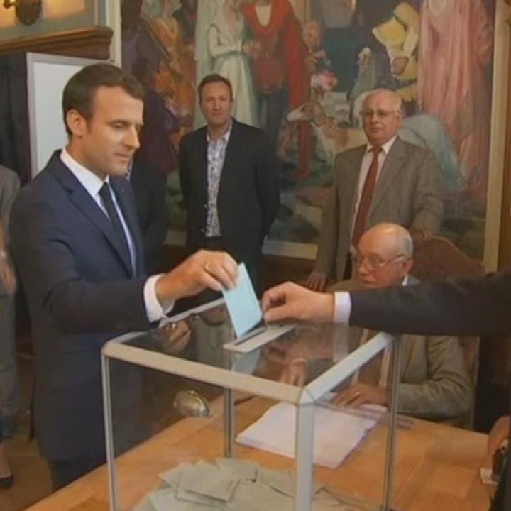 تسونامي ماكرون في الانتخابات الفرنسية 