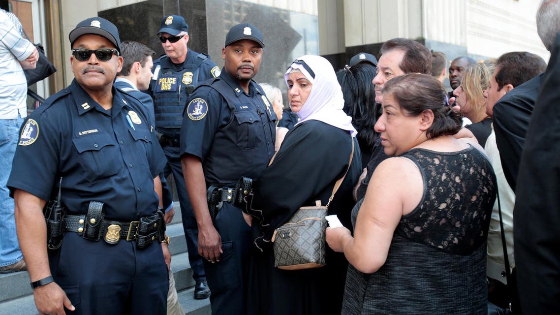 Family members of detainees line up to enter the federal court just before a hearing to consider a class-action lawsuit filed on behalf of Iraqi nationals facing deportation, in Detroit, Michigan, U.S., June 21, 2017. (Reuters)
