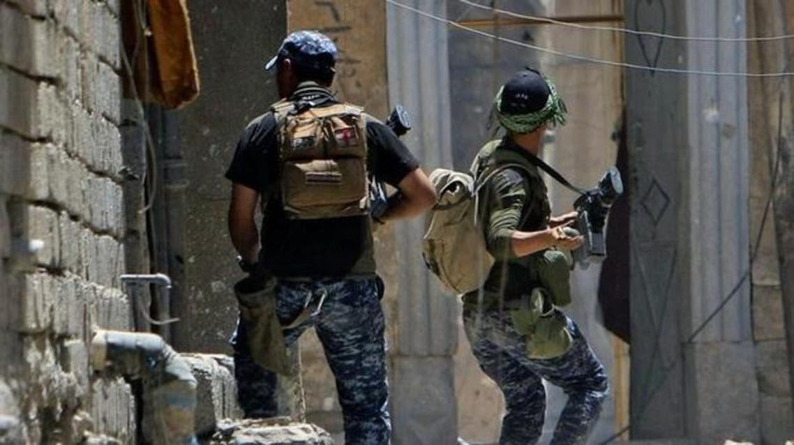 القوات العراقية تقاتل جيوب داعش في المدينة القديمة بالموصل