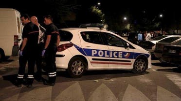 الشرطة الفرنسةي في مكان اطلاق نار مسجد افينيون
