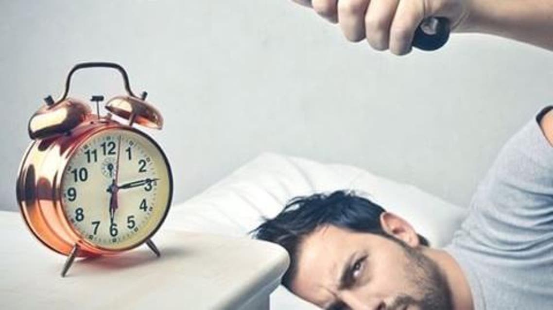 منبه ذكي يتعقب نومك لإيقاظك في الوقت المناسب