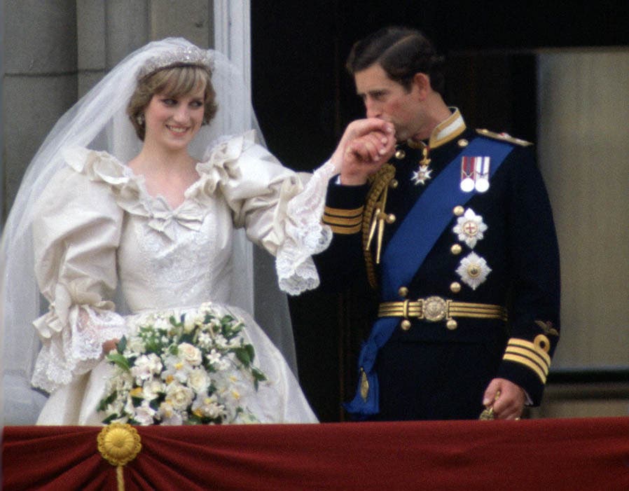 نتيجة بحث الصور عن الأميرة ديانا زوجة الأمير تشارلز