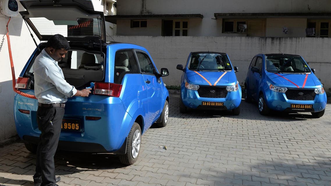Despite roadblocks, India races to a nation of electric cars
