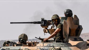 Turkish soldiers sit on a tank driving to Syria from the Turkish Syrian border city of Karkamis in the southern region of Gaziantep, on August 27, 2016. (File photo: AFP)