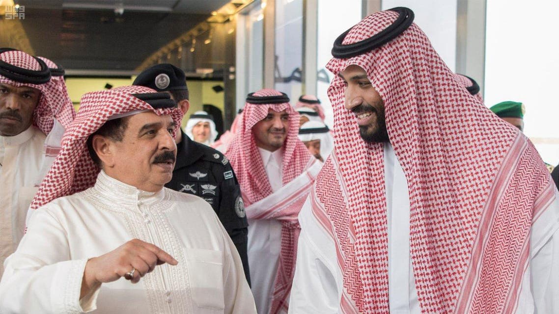 ملك البحرين: نقف بجانب السعودية في التصدي للإرهاب