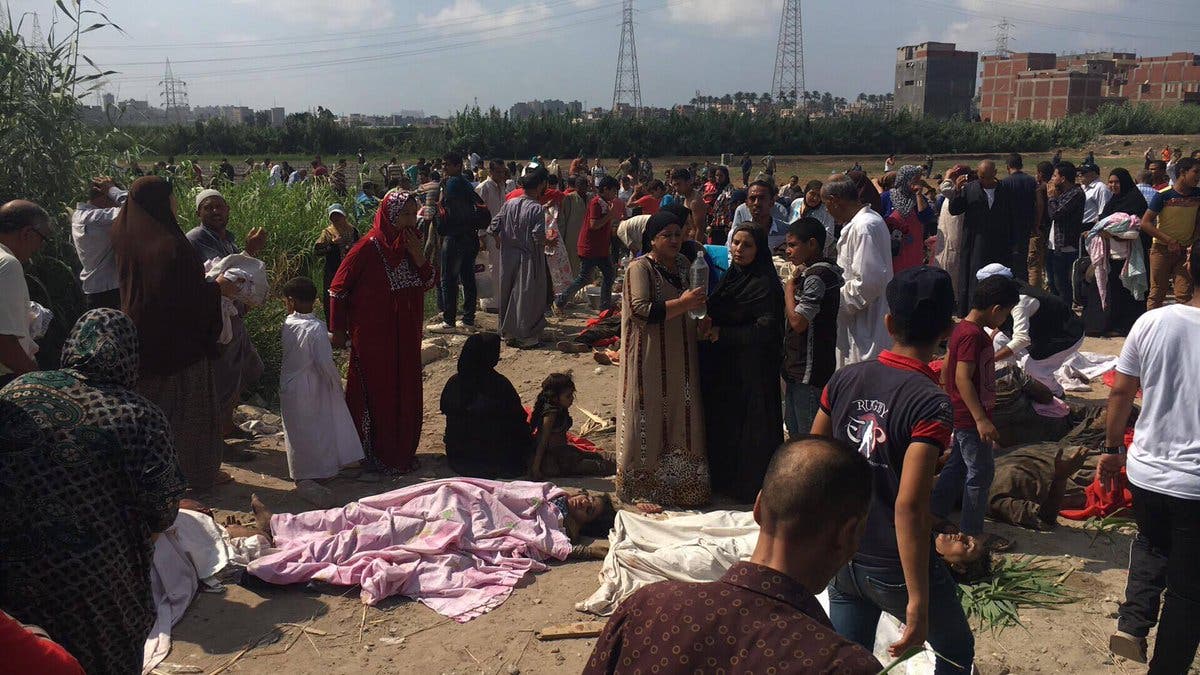 مصر.. عشرات القتلى والجرحى بتصادم قطارين في الإسكندرية 300bf428-2347-480d-86c3-04e89ac7de22
