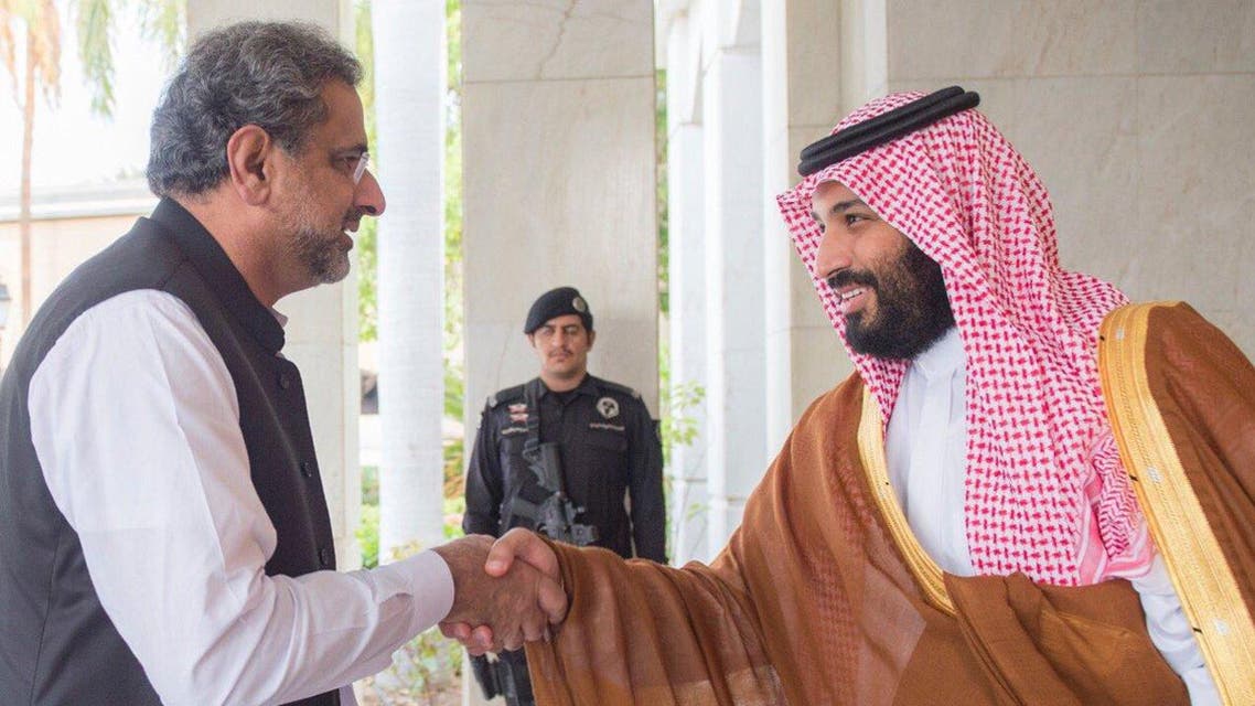 نائب خادم الحرمين يلتقي رئيس وزراء باكستان