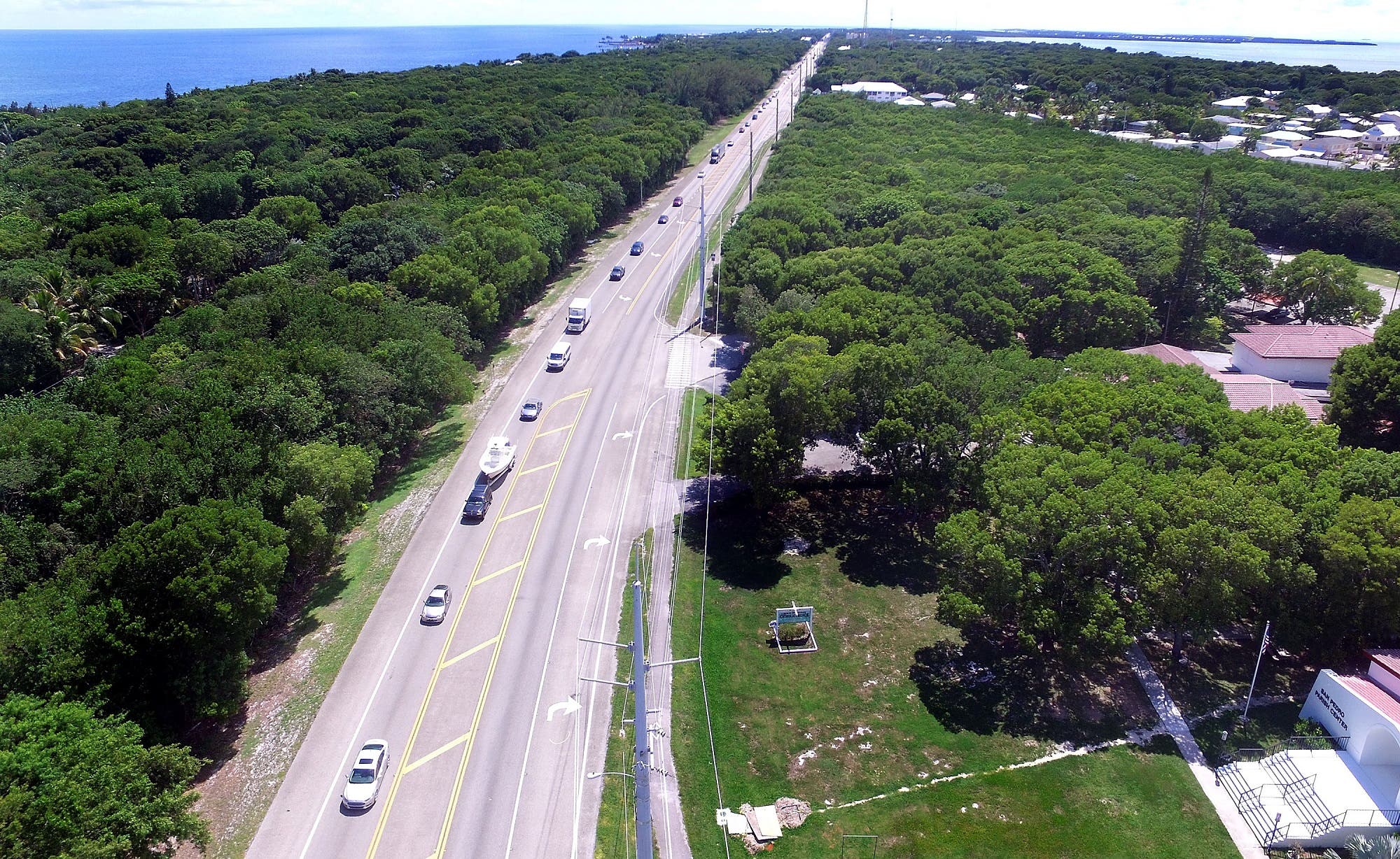A steady stream of traffic heads North on Overseas Highway as Madetory evacuations continue in Monroe County and the Florida Keys on September 6, 2017. (AFP)