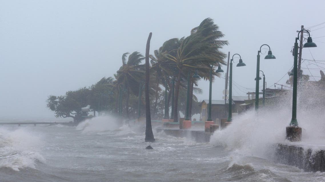 Waves crash against the seawall as Hurricane Irma slammed across islands in the northern Caribbean on Wednesday, in Fajardo, Puerto Rico, September 6, 2017. (Reuters)