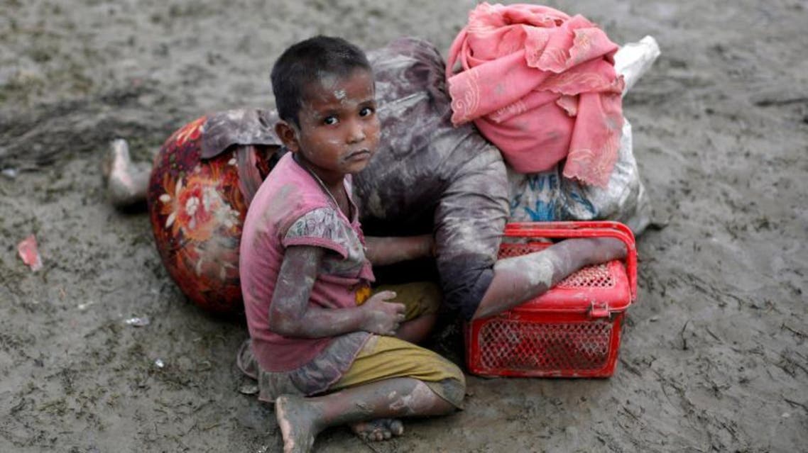 Rohingya Muslims flee Myanmar violence 8