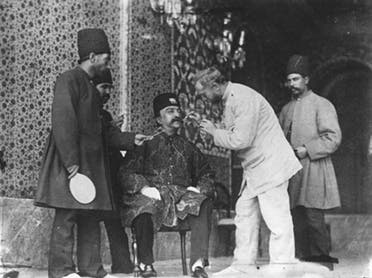 ناصرالدین شاه با سه‌وریوگین عکاس