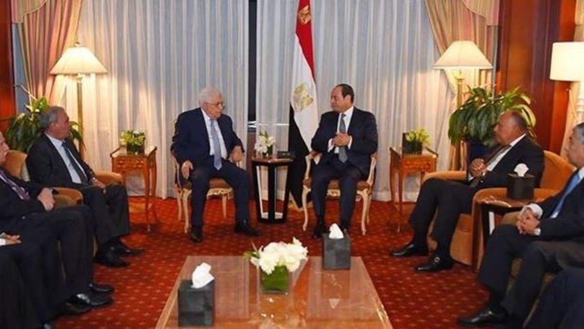 الرئيس المصري عبدالفتاح السيسي والرئيس الفلسطيني محمود عباس
