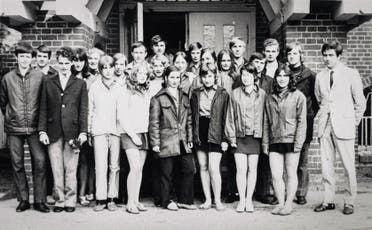 بالمدرسة الثانوية، في وسط الصف الثاني 1971