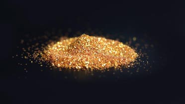 (Shutterstock) gold powder