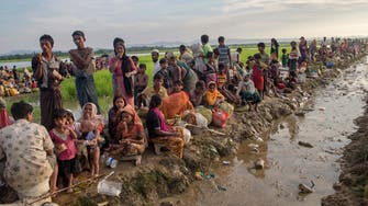 Thousands more Rohingya Muslims cross border into Bangladesh