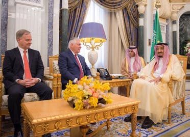 الملك سلمان يبحث مع تيلرسون أوضاع المنطقة