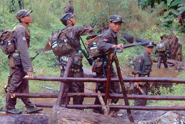 من جيش ميانمار