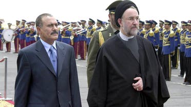 This file photo taken on May 15, 2003 shows Yemeni ex-president Ali Abdullah Saleh (L) welcoming former Iranian president Mohammad Khatami at Sanaa International Airport. (AFP)