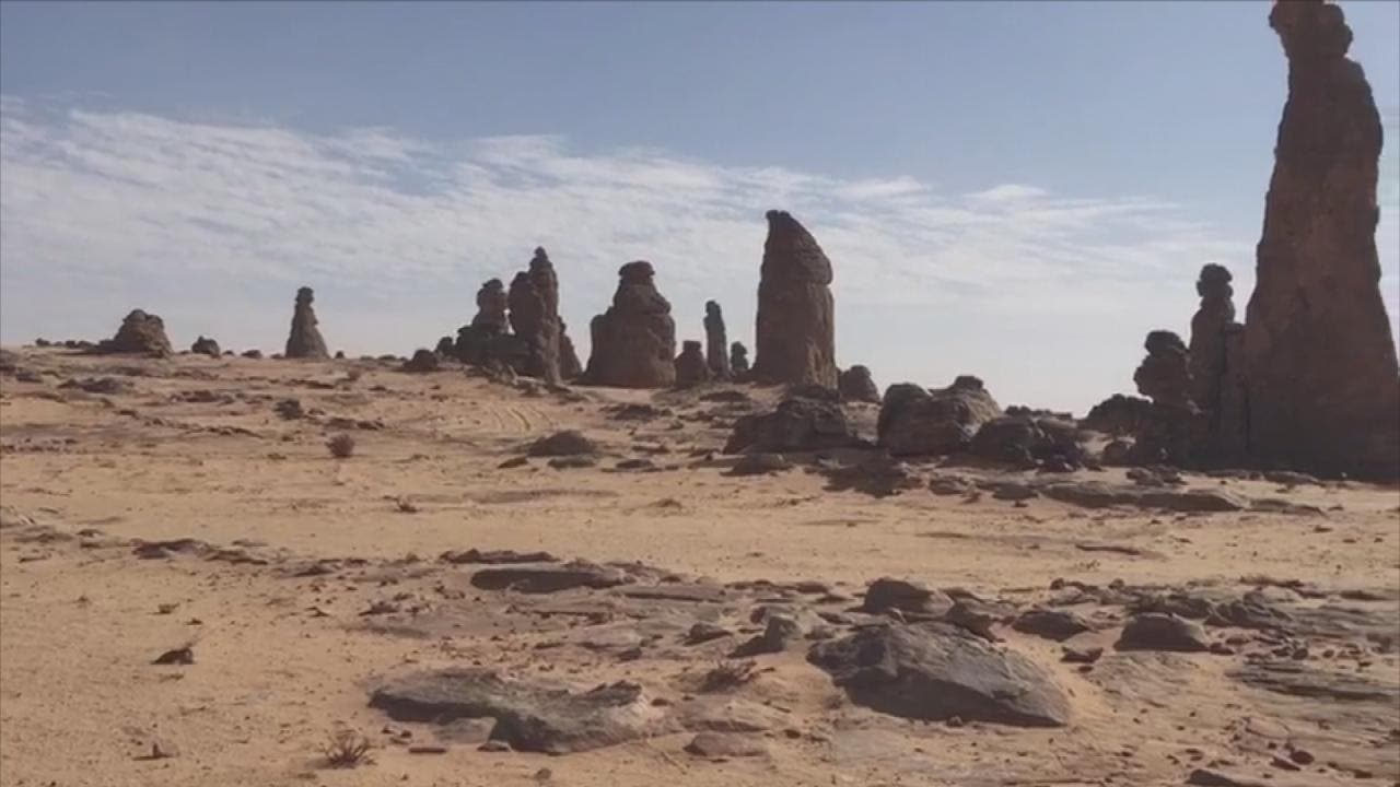 THUMBNAIL_ ماذا تبقى من جبل عملاق شمال السعودية؟