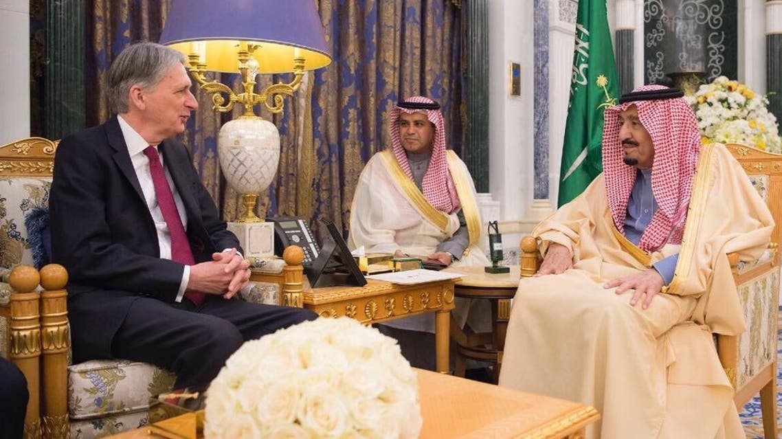 الملك سلمان يستقبل هاموند في قصر اليمامة