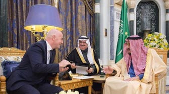 Saudi king meets with FIFA president in Riyadh 