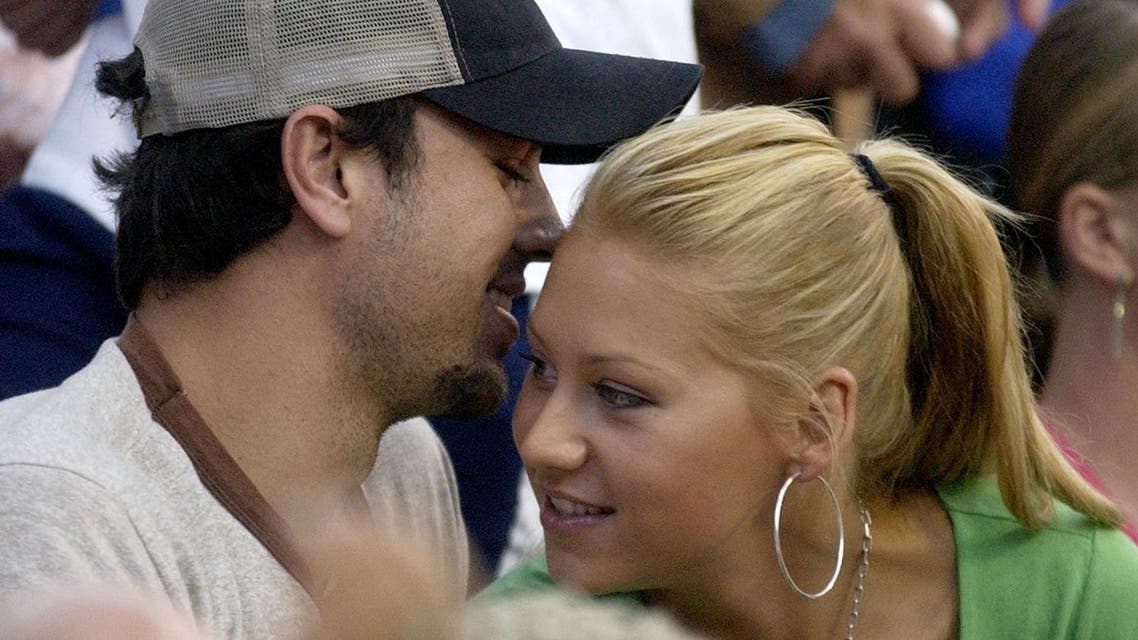 Enrique Iglesias And Girlfriend Anna Kournikova Welcome Twin Babies Al Arabiya English