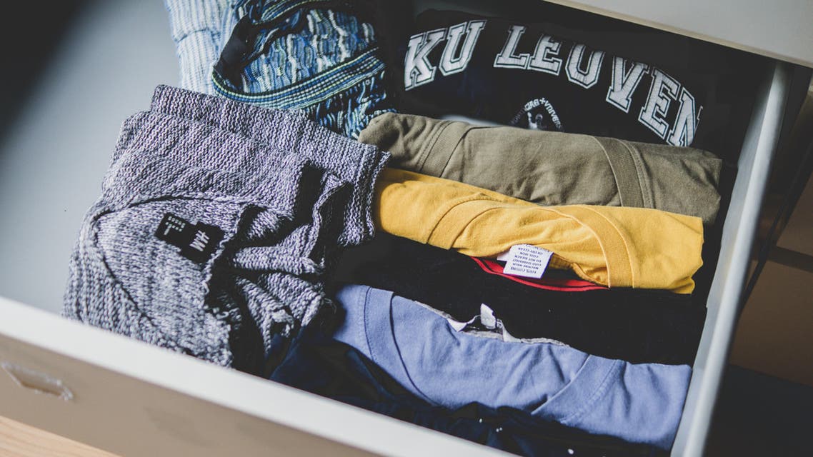 ملابس