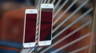 Apple apologizes for slowing iPhones, offers discounted batteries 
